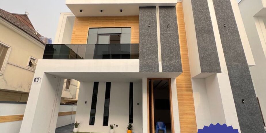 Luxury and Spacious 4 and 5 Bedroom Duplex